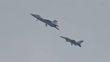 Türkiye's first fighter jet KAAN conducts maiden test flight