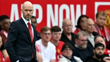 Liverpool beat Man United 3-0 in EPL