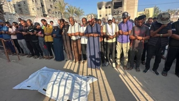 Live Updates: 'Entire families' buried in sand after massacre at al-Mawasi