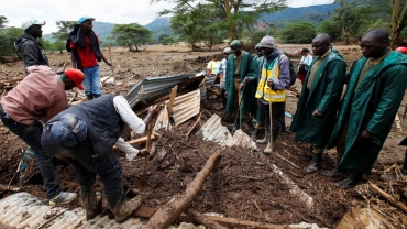 Kenya floods death toll nears 200 as heavy rains persist