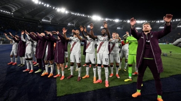 Leverkusen's unbeaten streak continues after win at Roma