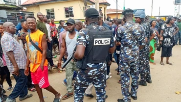 Nigerian parliament passes bill to allow states create own police units