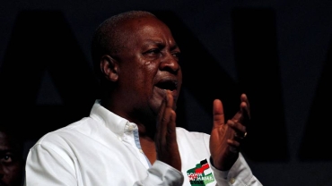 Ghana presidential candidates intensify campaigns