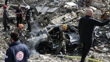 Téhéran lourdement touchée par la guerre entre l’Iran, Israël et les États-Unis