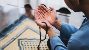 How Ramadan fasting helps to reflect and reconnect with God, self and family