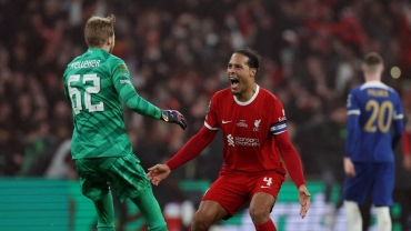 Liverpool beat Chelsea to win EFL Cup