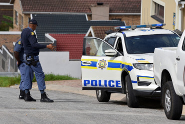 South African police launch manhunt after deadly mass shootings
