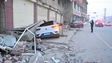 Earthquake devastates northwestern China leaving 118 dead