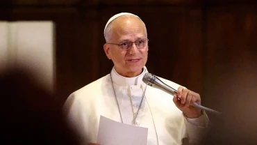 Pope Leo sticks to normal schedule ahead of surgery to remove lung growth