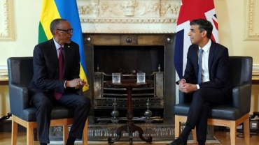 Pourquoi la Grande-Bretagne persiste-t-elle à envoyer des migrants au Rwanda ?