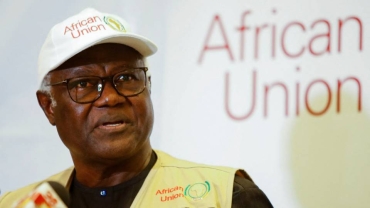 La Sierra Leone autorise l'ex-président Koroma à quitter le pays pour des raisons médicales