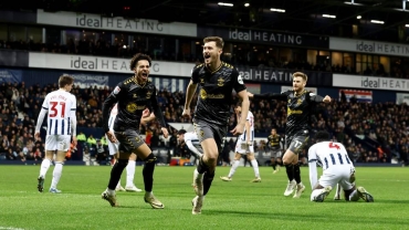 Championship: Southampton's promotion bid rekindled