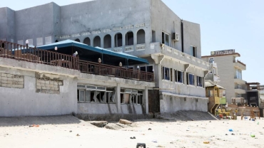Somalia's President Mohamud meets security chiefs over beach attack