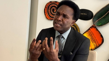 Mozambique polls: Lawyer for opposition politician fatally shot