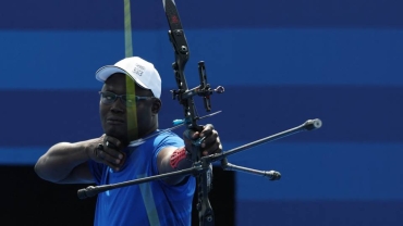 Self-taught Chadian Olympic archer wins hearts of Koreans