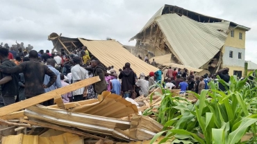 Nigeria school collapse kills over a dozen students sitting exams