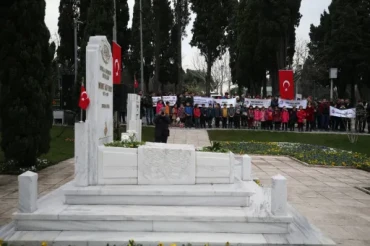 Erdogan pays tribute to Turkish national poet Mehmet Akif Ersoy