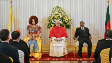 Ziara ya Papa Leo XIV Cameroon Yafanyika Katikati ya Vita vya Kujitenga