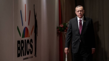 Why is Türkiye interested in joining the BRICS?
