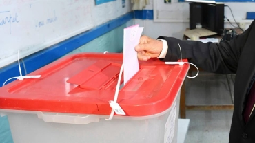 Poll monitors accuse Tunisia's election authorities of bias