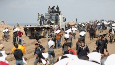 Live Updates: Aid trucks enter Gaza from north for first time since war began