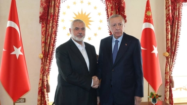 Turkish President Erdogan receives Hamas chief in Istanbul