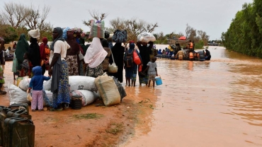 Flood-hit Niger delays schools reopening