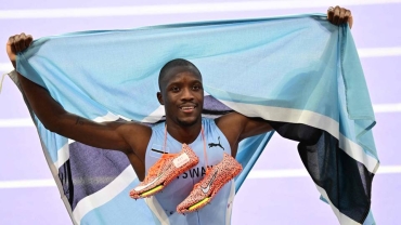 Botswana's Tebogo beats USA's Noah Lyles to 200m gold