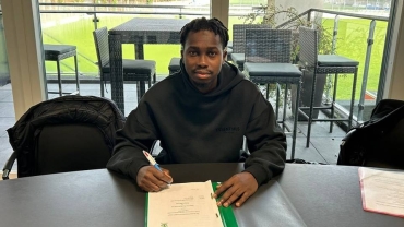 Football transfer: Gambian star Manneh joins Hibernian FC