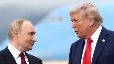 Putin pushes May 9 Ukraine truce as Trump backs ceasefire plan on phone call