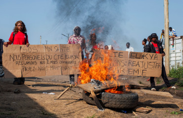 More health workers strike as Ebola cases in DR Congo near 3,000
