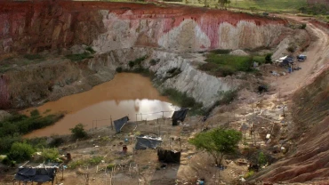 Landslide at Angola illegal gold mine kills 28 people