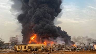 Guinée: l'incendie du dépôt de carburant à Conakry est "complètement éteint"