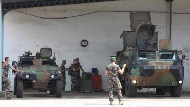 France hands over sole military base to Côte d'Ivoire