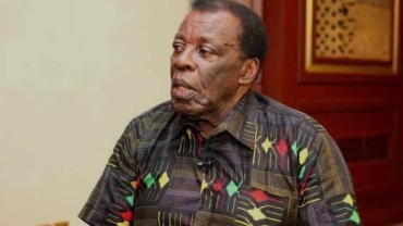 Leonard Mbotela: Tributes paid to Kenya's veteran broadcaster