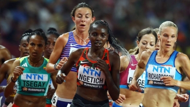 Kenya's Ngetich sets world record in 10km race