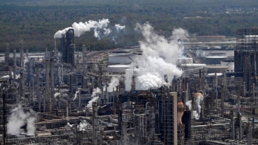 Oil prices spike as OPEC continues output cuts