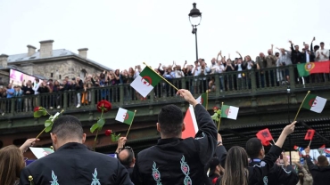 Olympics: Algerians honour victims of colonial-era French brutality in Paris