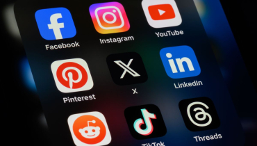 Les mineurs de moins de 16 ans bannis des réseaux sociaux en Indonésie