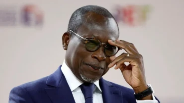 AU chief urges coup-plotting Beninese soldiers to 'return to barracks without delay'