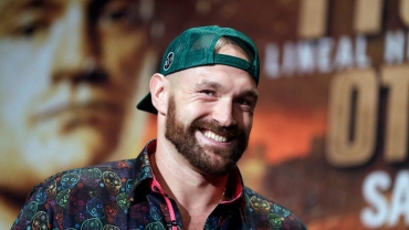 The story behind boxing star Fury's multiple 'retirements'