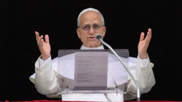 Pope Leo decries 'atrocious violence' in Iran war, urges ceasefire