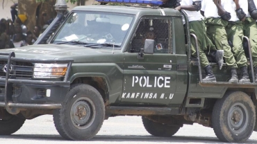 Zambia hunts for inmates freed by 'drunken' policeman