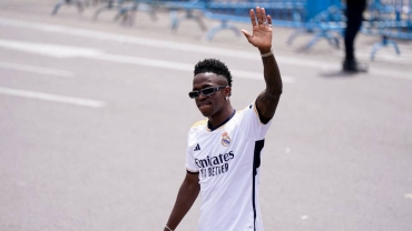 Saudi club entices Vinicius Jr. with €1bn offer: Reports
