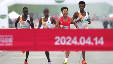 Two Kenyans, one Chinese stripped of controversial marathon medals