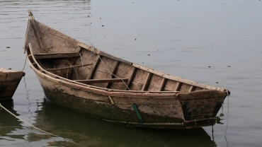Four dead, 40 others missing after boat capsizes in DRC