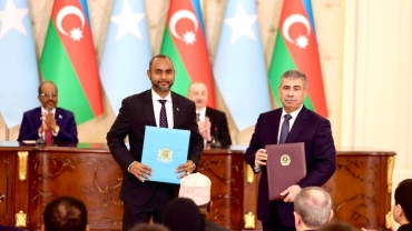Somalia signs defence pact with Azerbaijan
