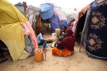 Somalia denies food aid theft claims after Trump suspends assistance