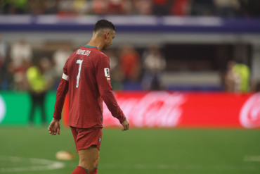 Ronaldo can return to Portugal team if he wants: coach