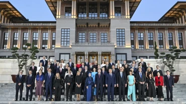 Erdogan hosts NATO leaders at Ankara summit reception, dinner